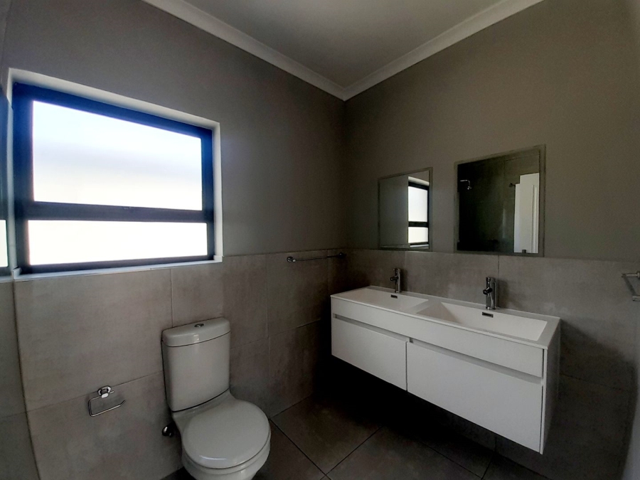 3 Bedroom Property for Sale in Parklands Western Cape